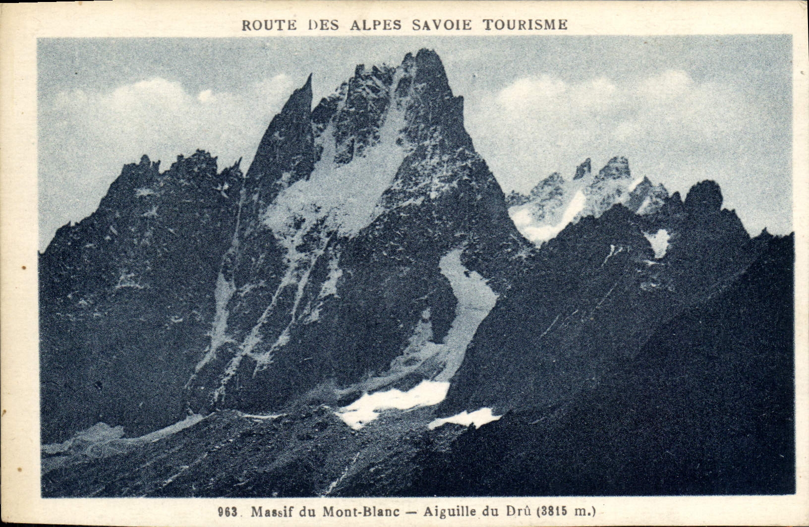 Massif du Mont-Blanc — Aiguille du Drû (3815 m.) — Route des Alpes Savoie Tourisme