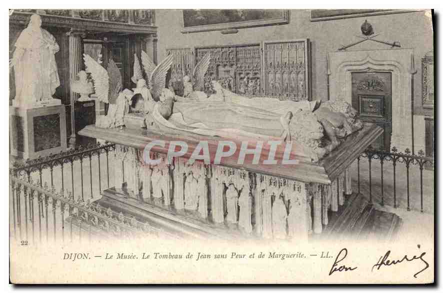 CPA Dijon Le Musee Le Tombeau de Jean sans peur et de Marguerite 