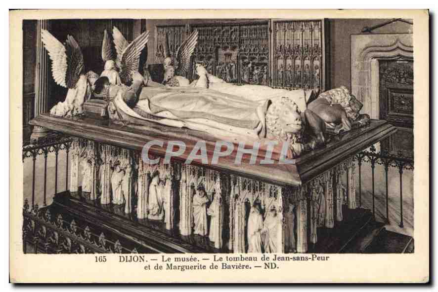 CPA Dijon Le Musee Le tombeau de Jean sans Peur et de Marguerite de Baviere 
