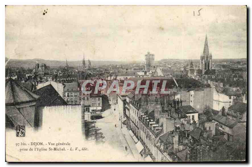 CPA Dijon Vue generale prise de l'Eglise St Michel 