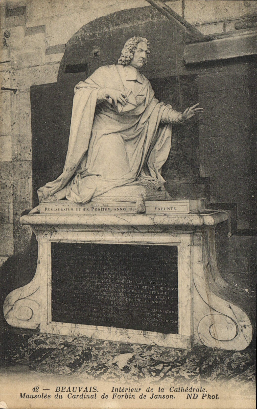 Beauvais — Intérieur de la Cathédrale. Mausolée du Cardinal de Janson — ND Phot.