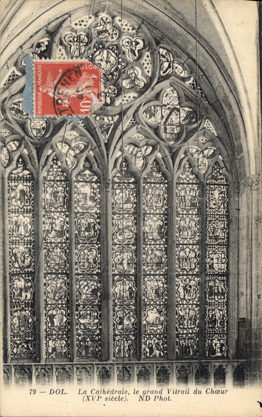 Dol - La Cathédrale, le grand Vitrail du Chœur (XVIe siècle) — ND Phot.