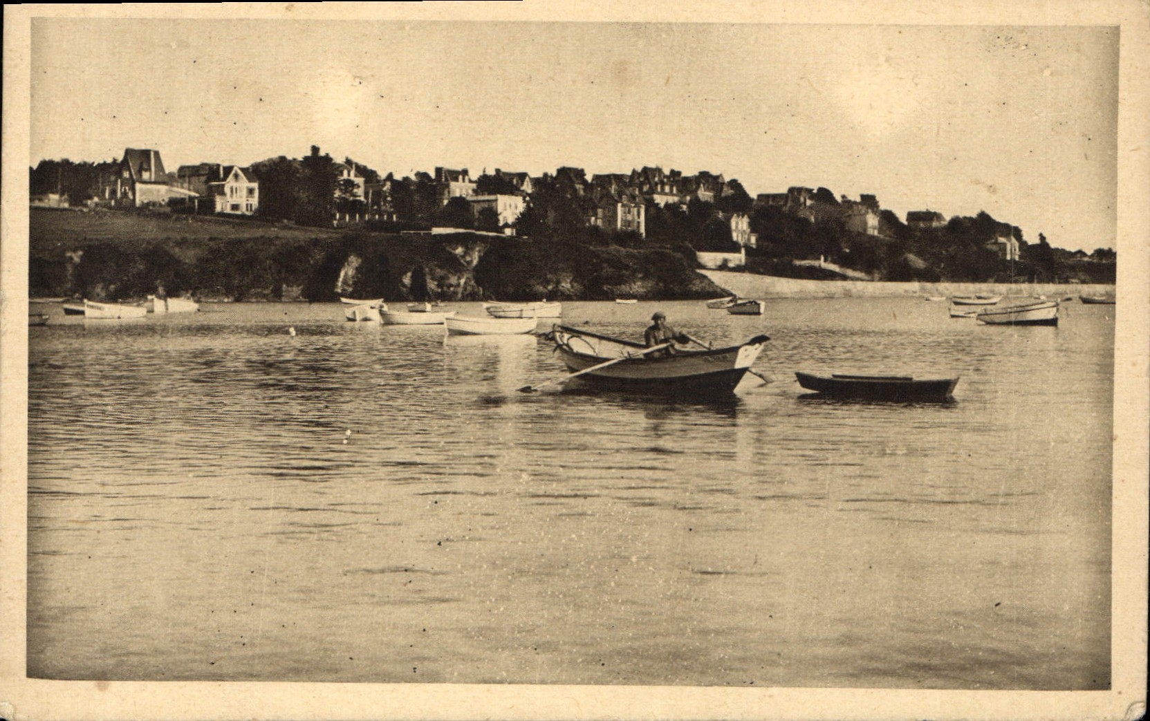 Saint-Briac (Ille-et-Vilaine) — Villas sur la falaise — Photo Ph. Sérac