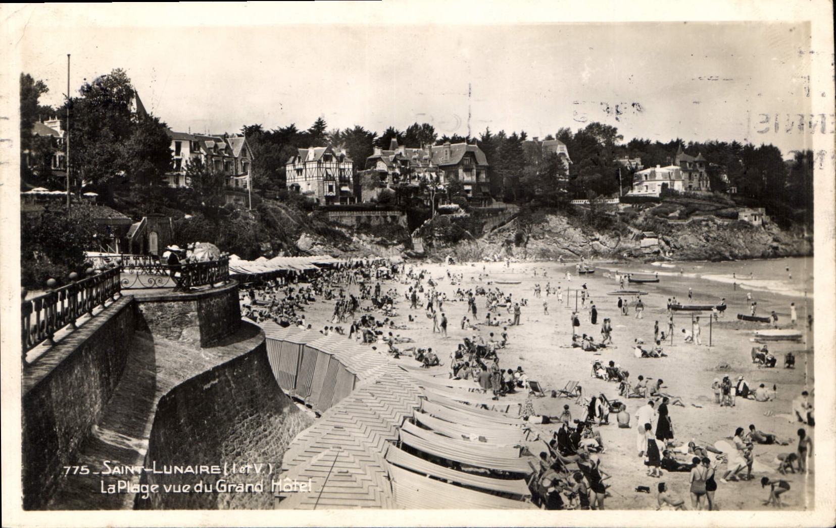 Saint-Lunaire (Lot V.) — La Plage vue du Grand Hôtel — Edit. LA CIGOGNE, n° 775