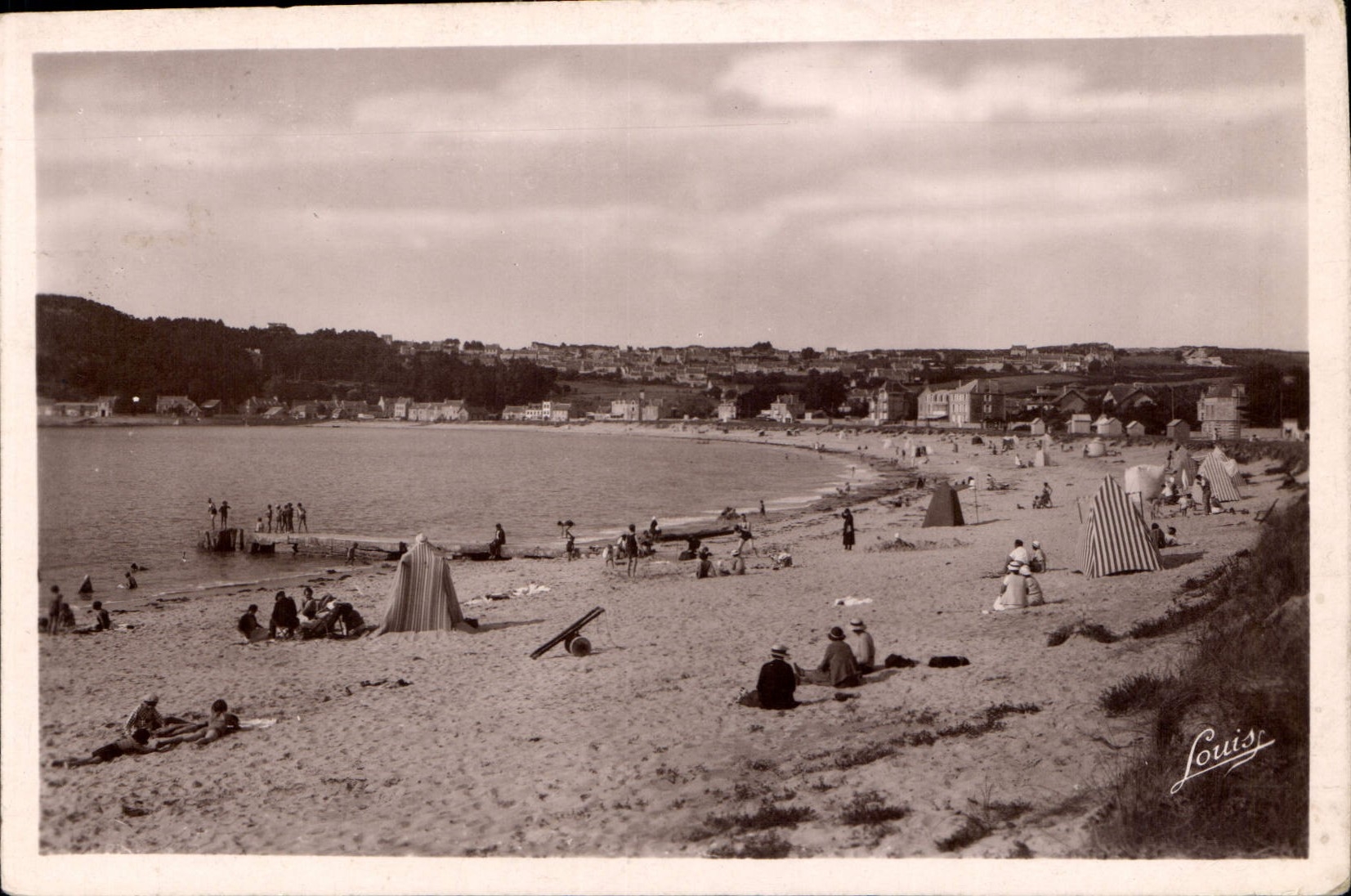 Erquy — La Plage du Bourg — Louis, Photographe Éditeur