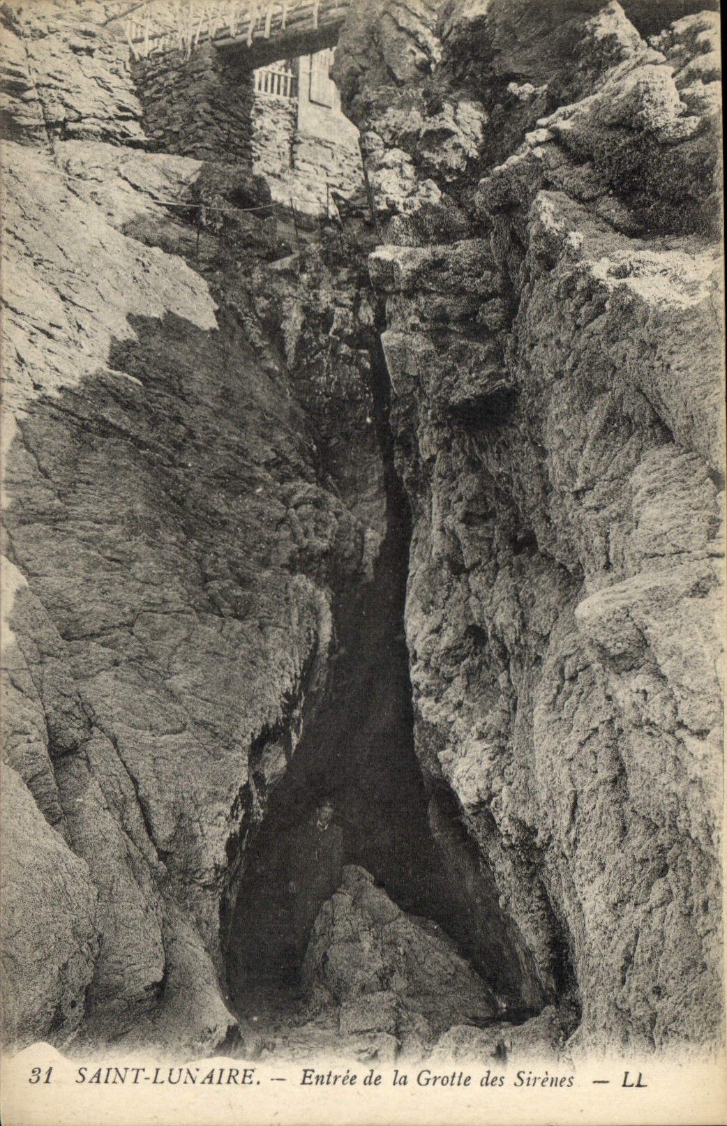 Saint-Lunaire — Entrée de la Grotte des Sirènes — LL