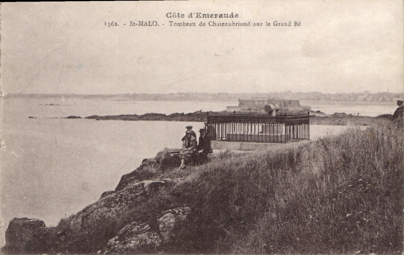 Küste der Smaragden — Grabmal von Chateaubriand auf dem Grand Bé — Laurent-Net, Rennes