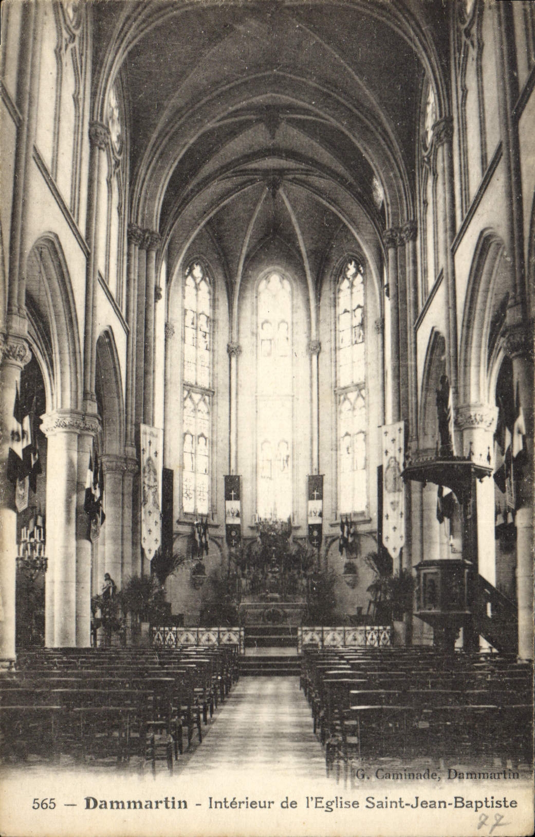 CPA Dammartin Interieur de l'Eglise Saint Jean Baptiste 