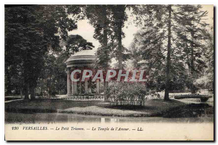 CPA Versailles Le Petit Trianon Le Temple de l'Amour 