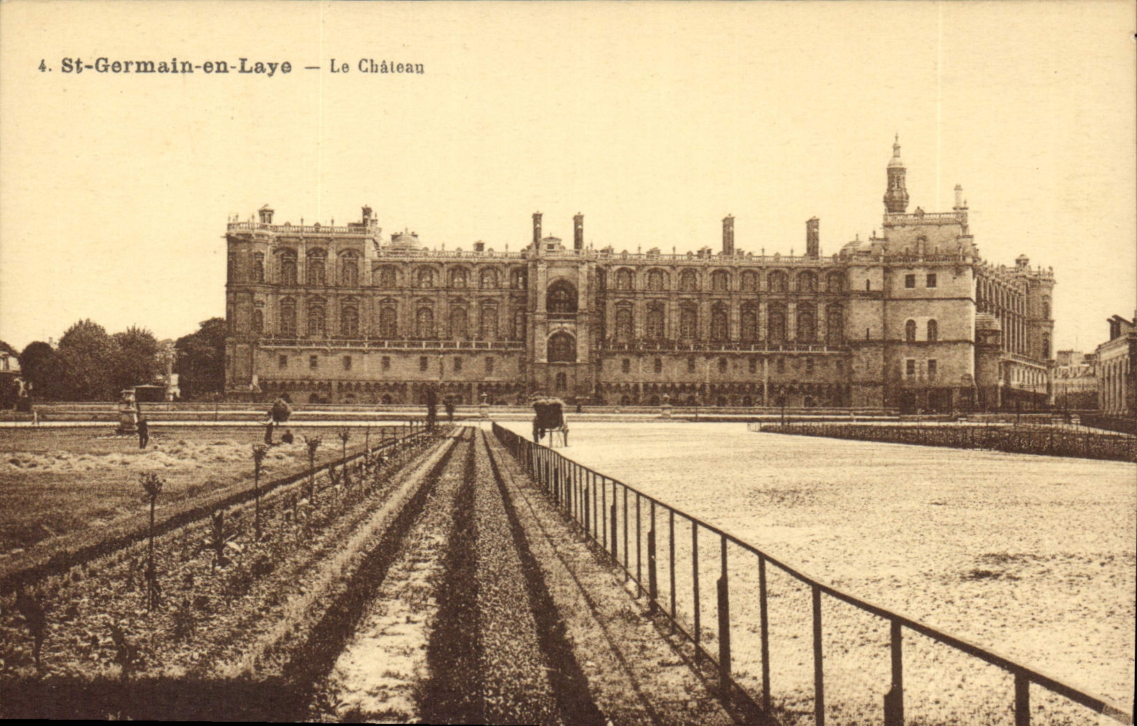 CPA St Germain en Laye Le Chateau 