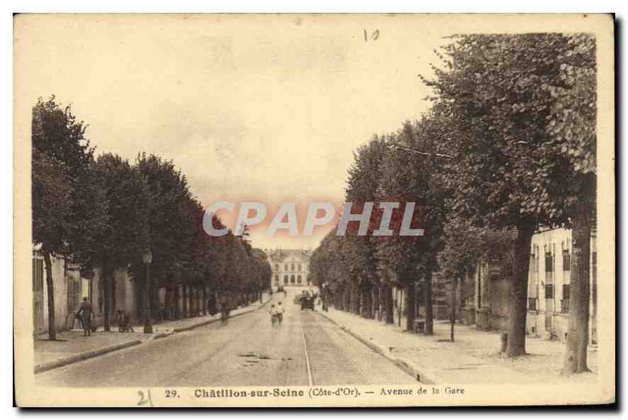 CPA Chatillon sur Seine Cote d'Or Avenue de la Gare 