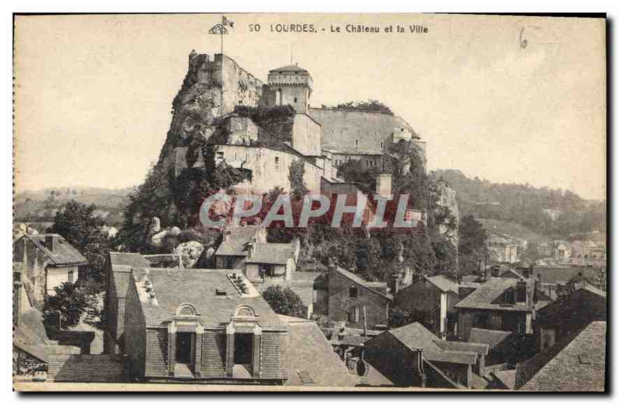 CPA Lourdes Le Chateau et la Ville 