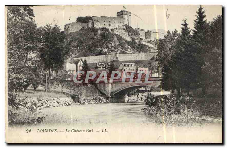 CPA Lourdes Le Chateau Fort 