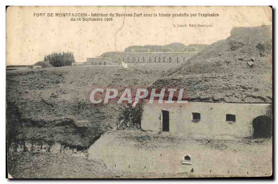CPA Fort de Montfaucon Interieur du Nouveau Fort avec la tronee 
