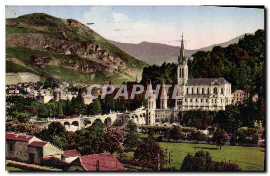 CPA Lourdes La Basilique et le Pic du Jer 