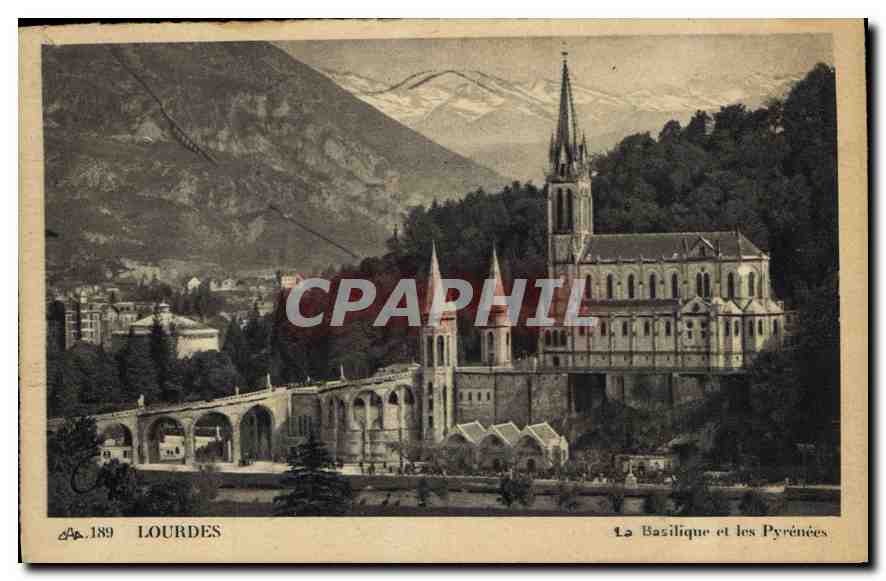 CPA Lourdes La Basilique et les Pyrenees 