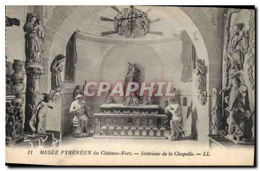CPA Musee Pyreneen du Chateau Fort Interieur de la Chapelle 