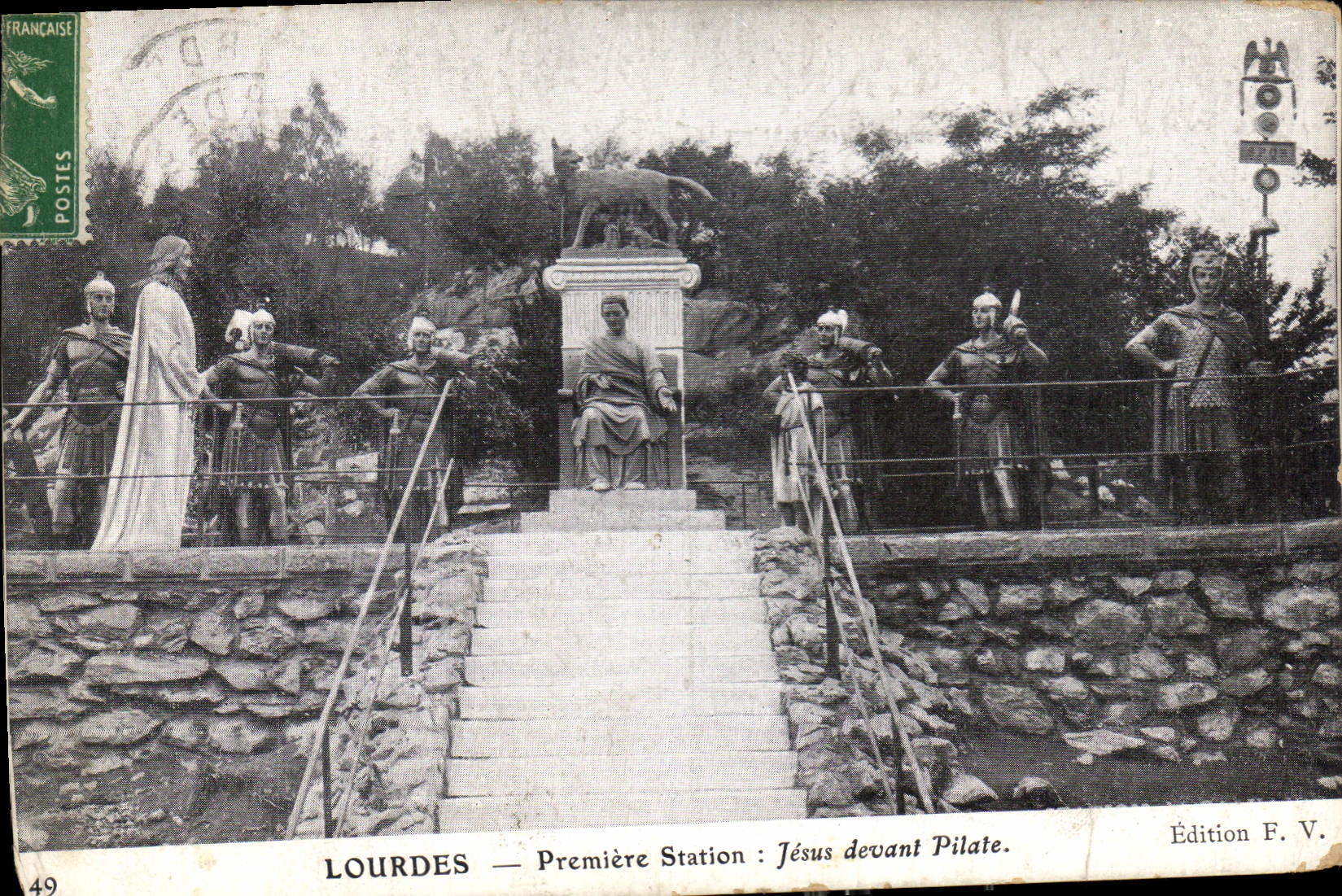 CPA Lourdes Premiere Station Jesus devant Pilate 