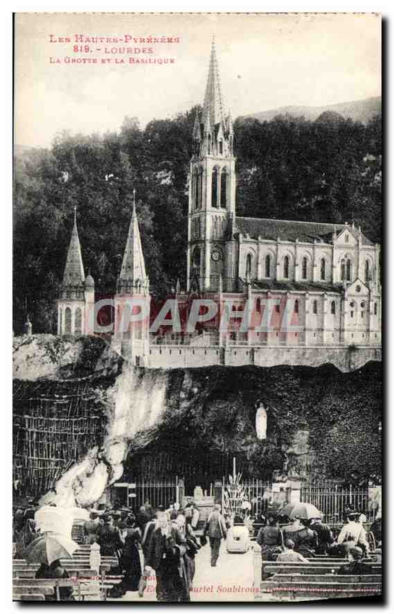 CPA Lourdes La Grotte et la Basilique 