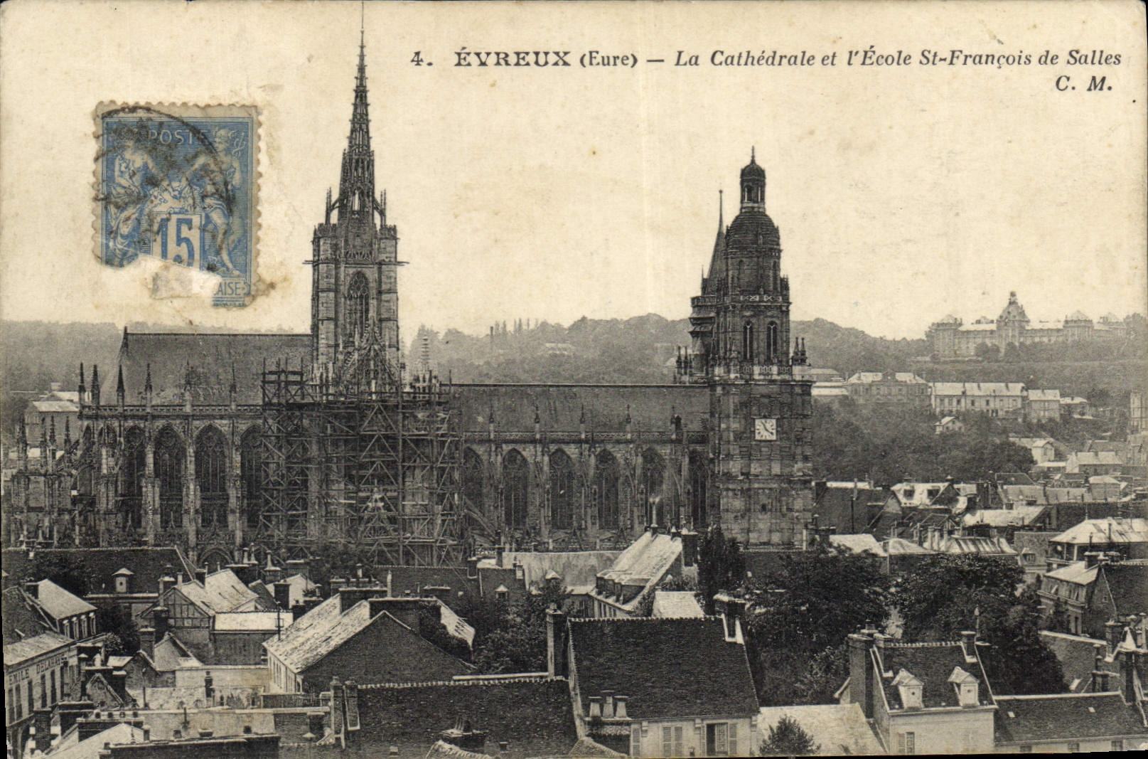 Évreux (Eure) — Die Kathedrale und die Schule St-François von Sallies — C. M.