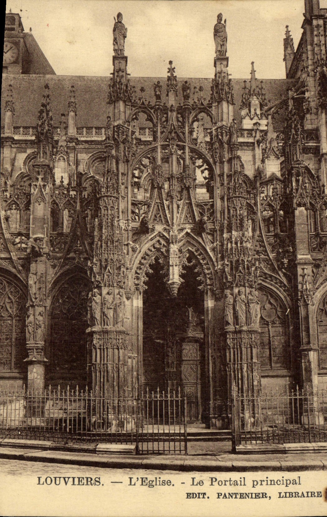 Louvières — L'Église — Le Portail principal — Édit. Pantenier, Libraire