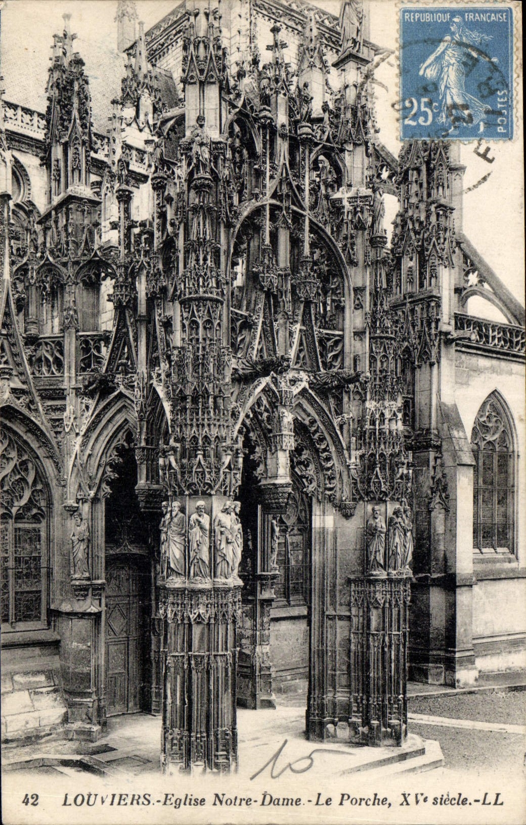 Louvières - Église Notre-Dame - Le Porche, XVᵉ siècle - LL