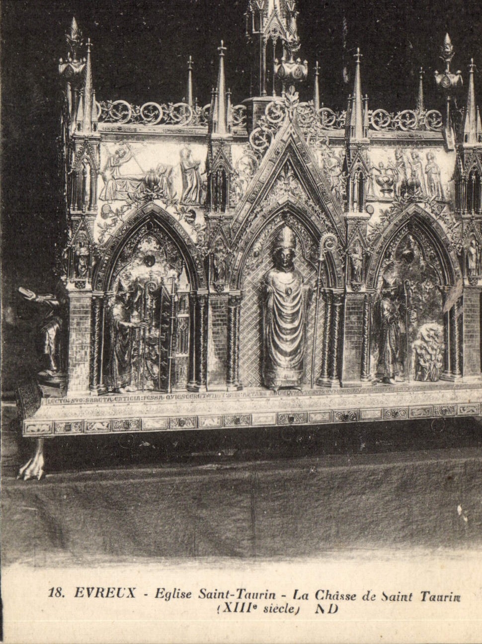 CPA Evreux Eglise Saint Taurin La Chasse de Saint Taurin 