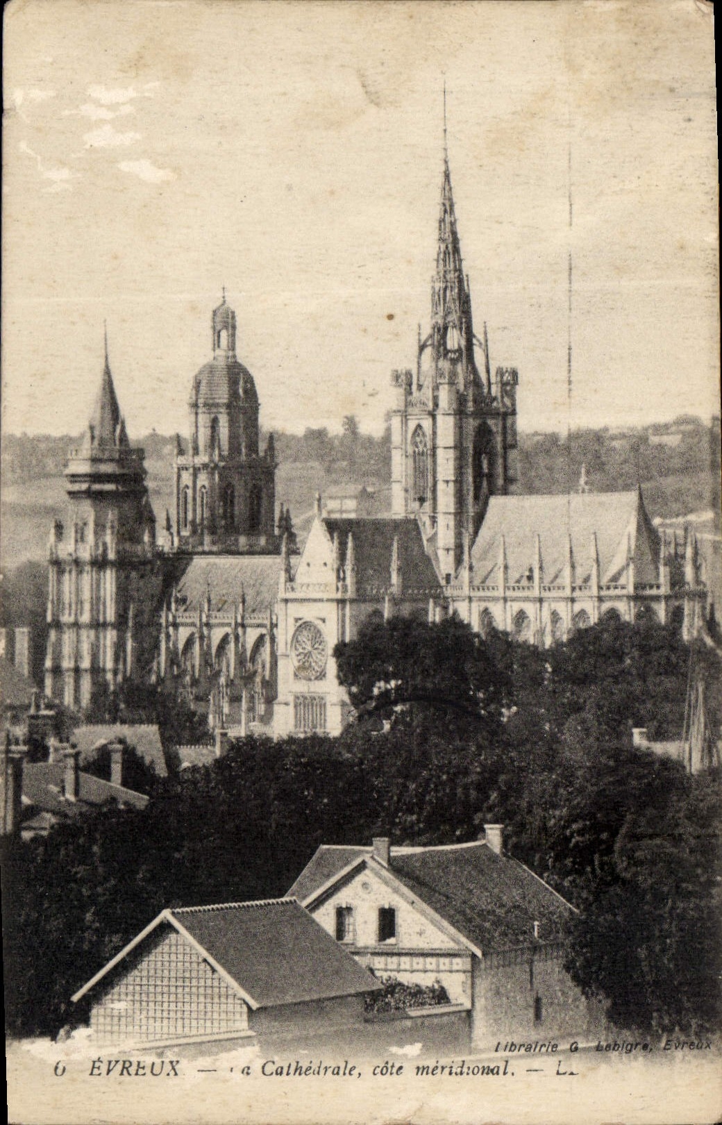 CPA Evreux La Cathedrale cote meridional 