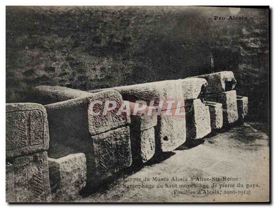 CPA Pro Alesia Crypte du Musee Alesia A Alise Ste Reine 