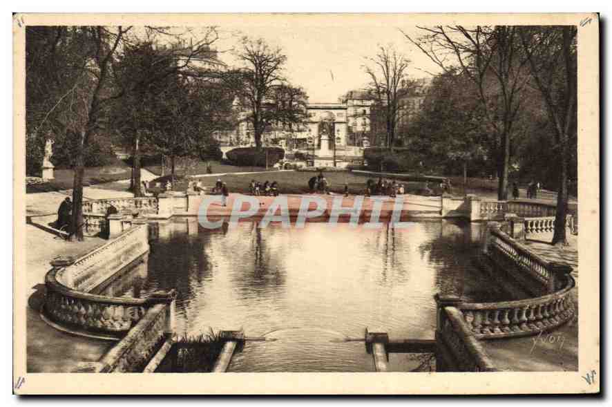 CPA Dijon Cote d'Or Chateau d'Eau et Place d'Arcy 
