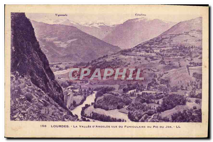 CPA Lourdes La Vallee d'Argeles vue du Funiculaire du Pic du Jer 