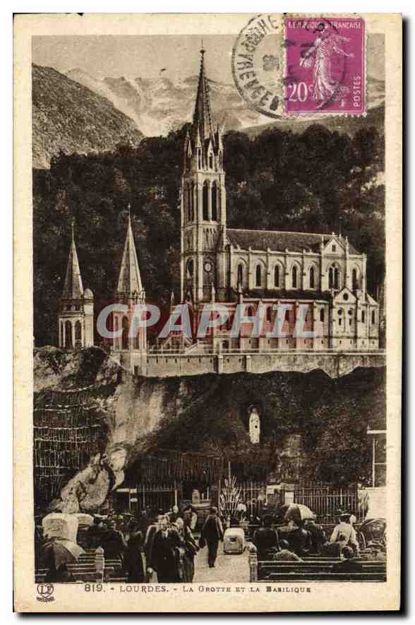 CPA Lourdes La Grotte et la Basilique 