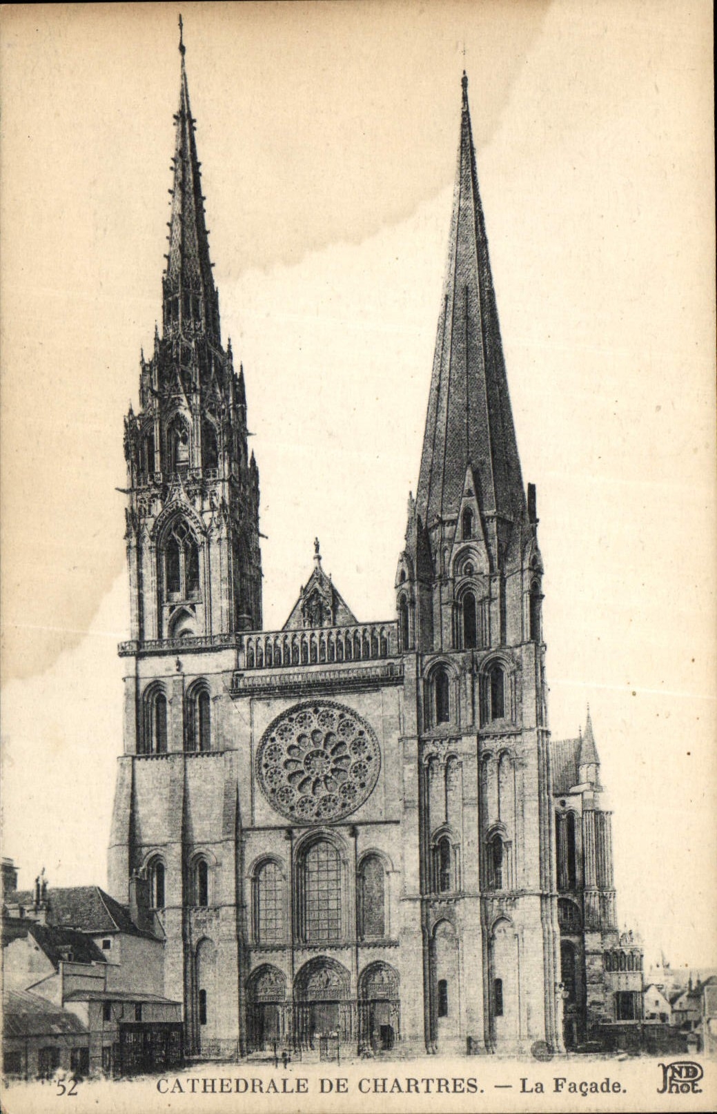 Cathédrale de Chartres — La Façade — ND Phot.