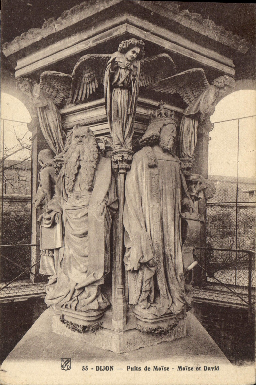 CPA Dijon Puits de Moise Moise et David 