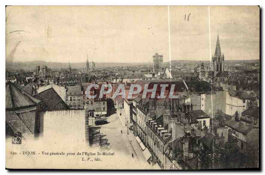 CPA Dijon Vue generale prise de l'Eglise St Michel 