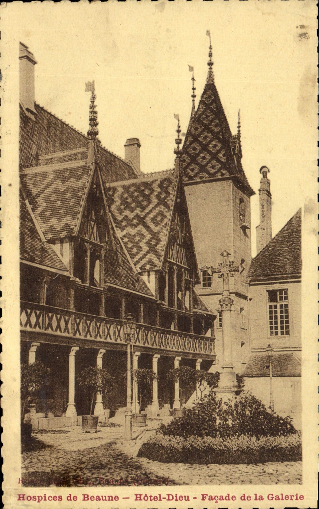 Hospices de Beaune — Hôtel-Dieu — Façade de la Galerie