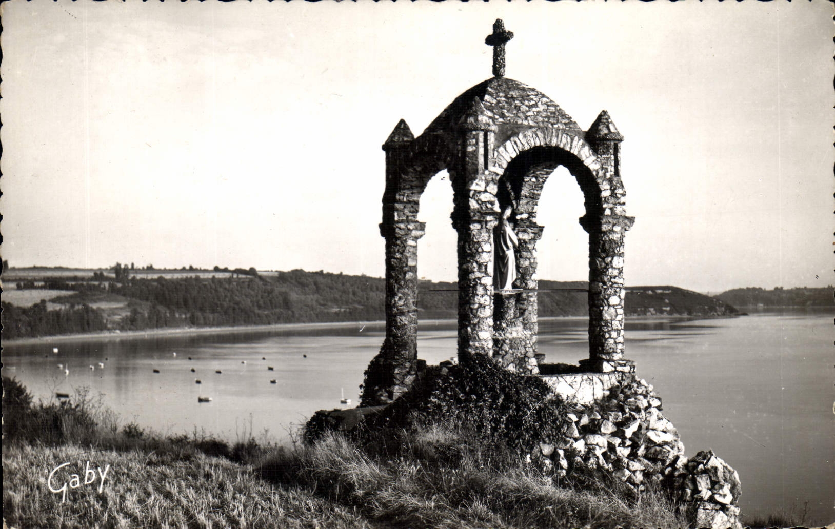 Saint-Suliac (Ille-et-Vilaine) — La Vierge de Grainfollet et la France — Éditions Gaby