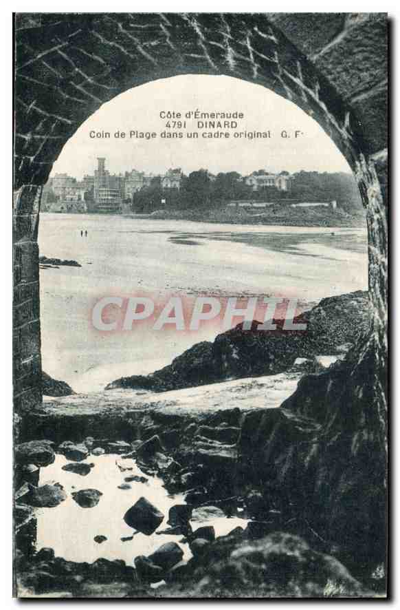 CPA Dinard Coin de Plage dans un cadre original 