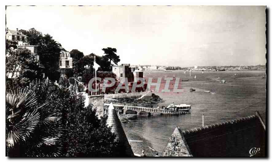 Dinard - Côte d'Émeraude — Embarcadère des Vedettes, Promenade du Clair de Lune — Réal-Photo