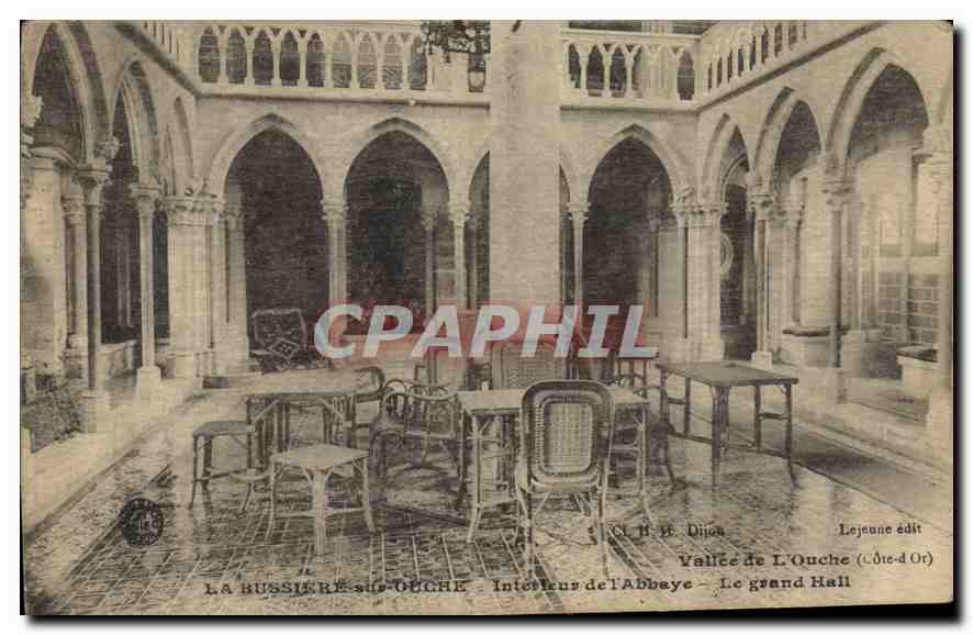CPA Vallee de L'Ouche Cote d'Or La Bussiere sur Ouche Interieur de l'Abbaye Le grand Hall 