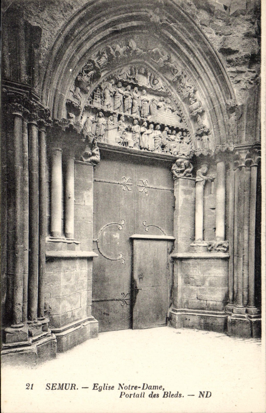 CPA Semur Eglise Notre Dame Portail des Bleds 