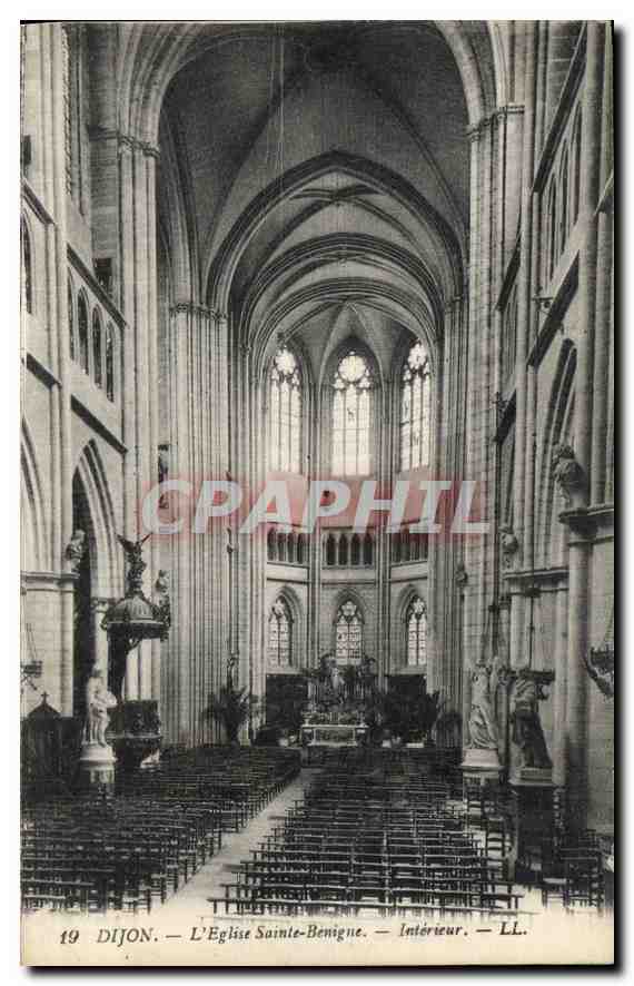 CPA Dijon L'Eglise Sainte Benigne Interieur 