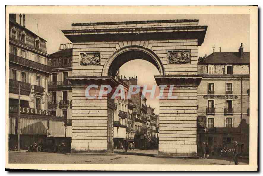 CPA Dijon Cote d'Or Porte Guillaume 