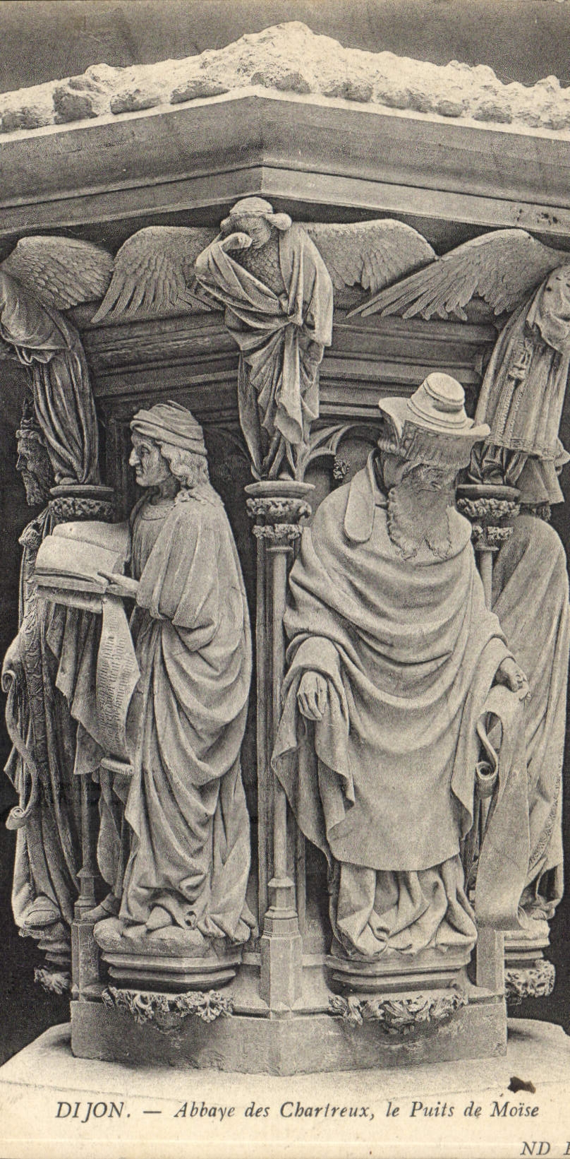 CPA Dijon Abbaye des Chartreux le Puits de Moise 