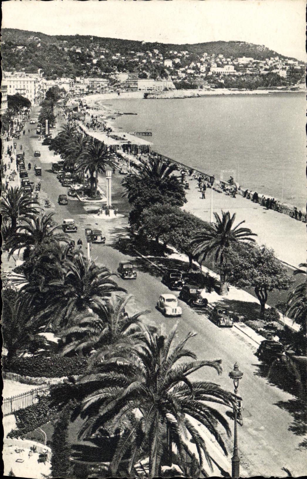 CPA Nice Promenade des Anglais Le Mont Boron 