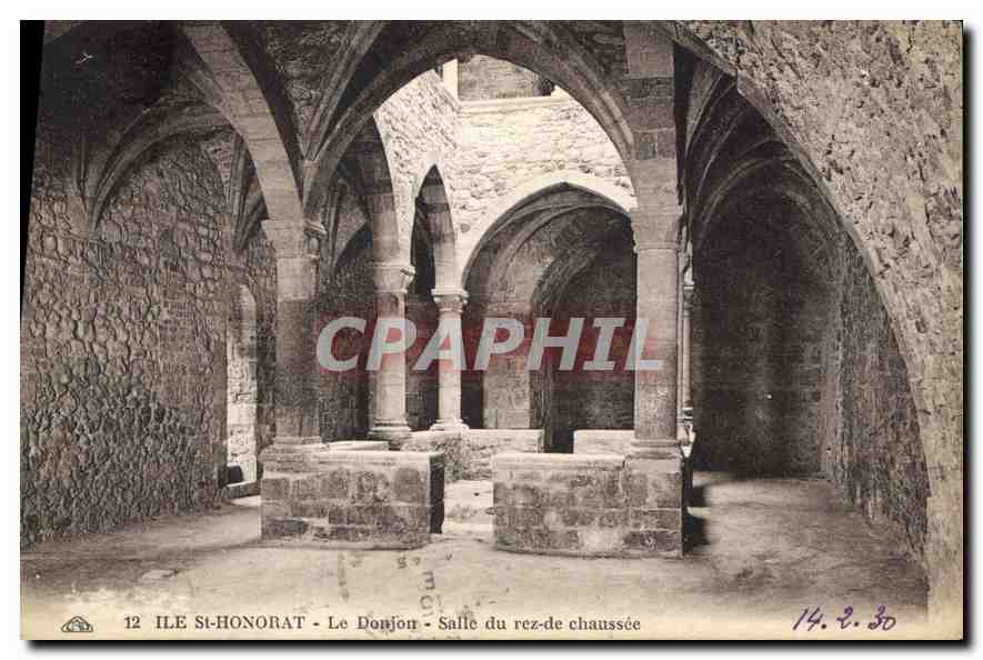 CPA Ile St Honorat Le Donjon Salle du rez de chaussee 
