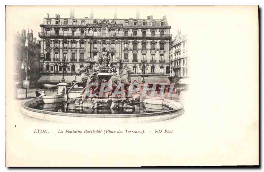 CPA Lyon La Fontaine Bartholdi Place des Terreaux 