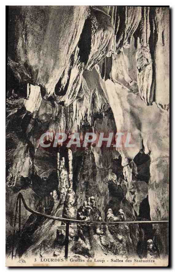 CPA Lourdes Grottes du Loup Salles des Statuettes 