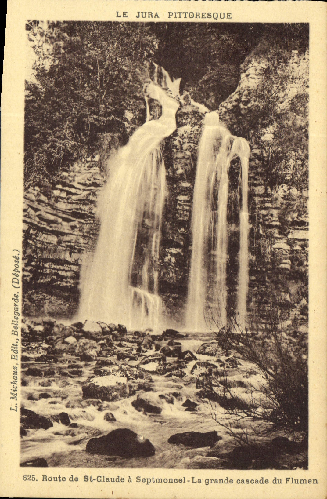 CPA Route de St Claude a Septmoncel La grande cascade du Flumen 