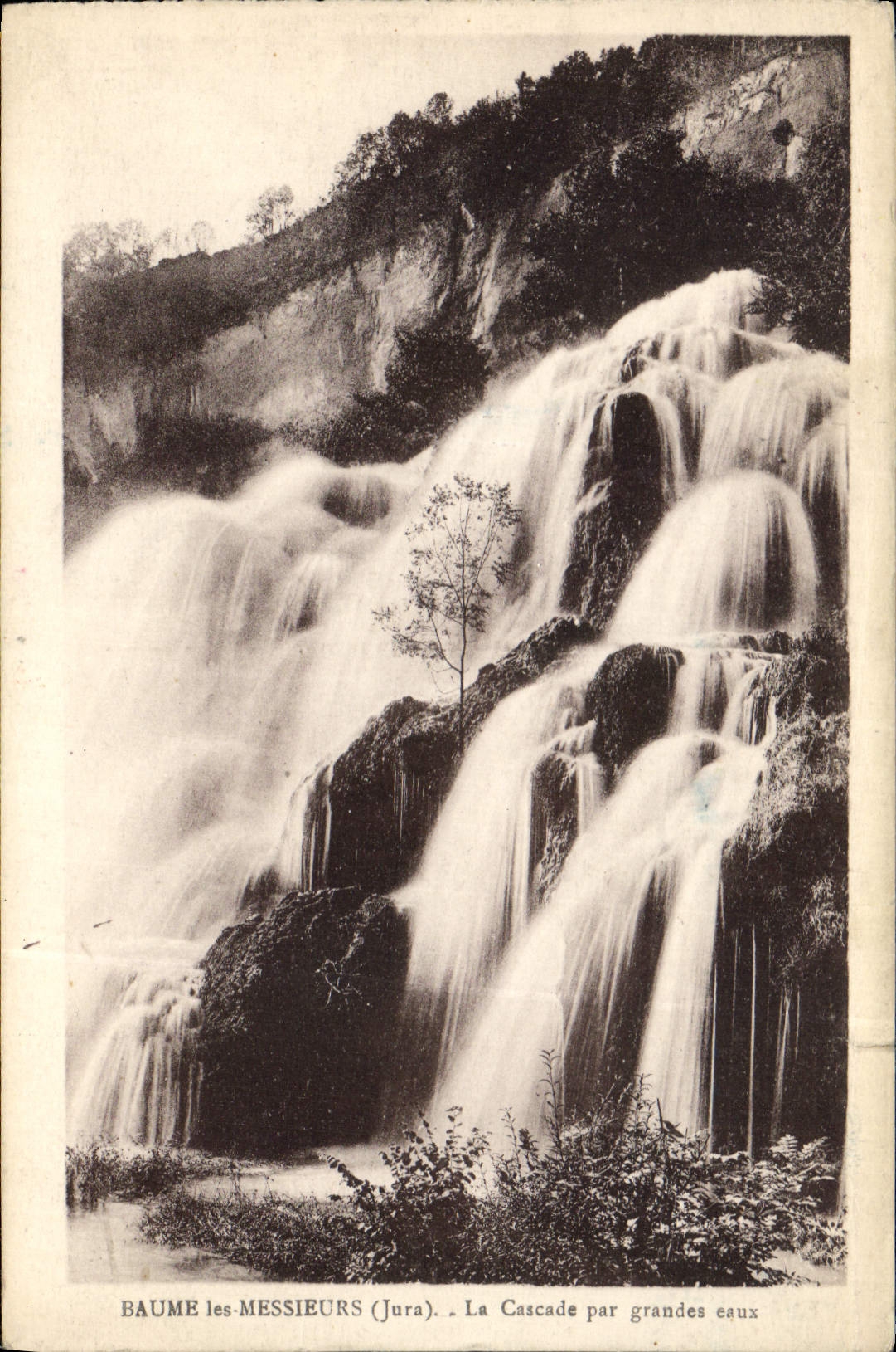 Baume-les-Messieurs (Jura) — Die Cascade in voller Stärke — Édit. und Cliché Barrer